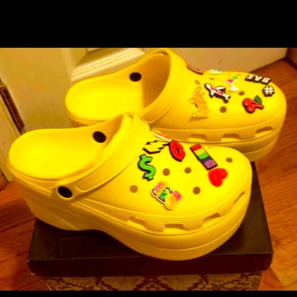 Women’s Shoes, Attire, Handbags - Picture 1 of 16